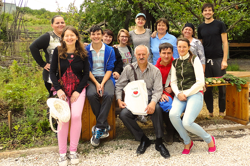 Eco Training Center Organic Gardening Workshop with Goris tomatoes 3